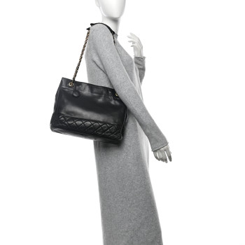 CHANEL Lambskin Quilted Shoulder Bag Black