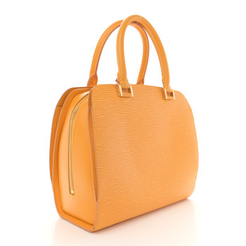 LOUIS VUITTON Epi Pont-Neuf Tassil
