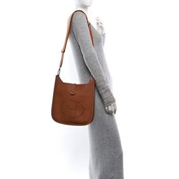 HERMES Taurillon Clemence Evelyne III PM Gold