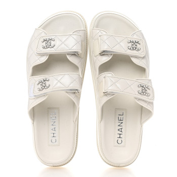 CHANEL Lambskin Quilted Velcro Dad Chain CC Slide Sandals 39 White CHANEL Lambskin Quilted Velcro Dad Chain CC Slide Sandals 39 White