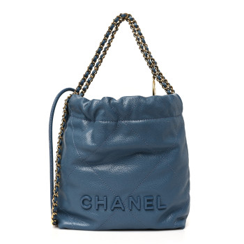 CHANEL Shiny Caviar Quilted Monochrome Mini Chanel 22 Blue