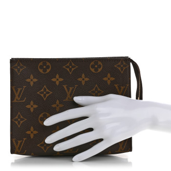 LOUIS VUITTON Monogram Toiletry Pouch 19