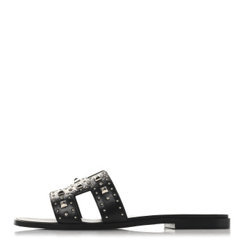 HERMES Calfskin Studded Oran Sandals 40 Black