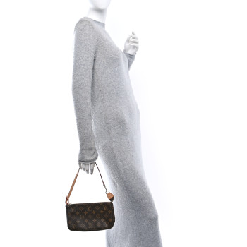 LOUIS VUITTON Monogram Pochette Accessories NM