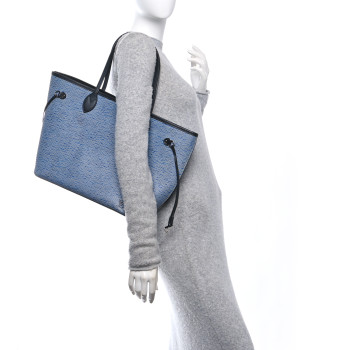 LOUIS VUITTON Epi Neverfull MM Denim Light