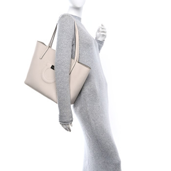SALVATORE FERRAGAMO Grainy Calfskin Medium Gancini Tote Bone