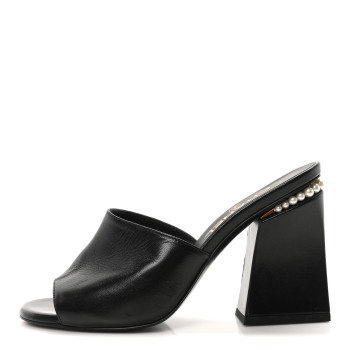 CHANEL Shiny Goatskin Pearl Mule 37 Black