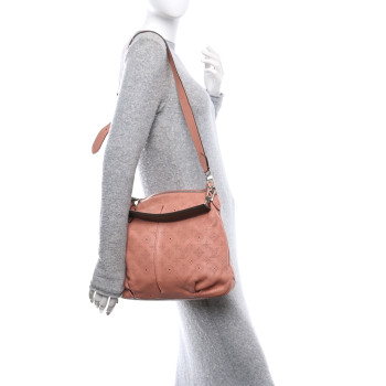 LOUIS VUITTON Mahina Selene PM Rose