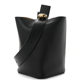 LOEWE Smooth Calfskin Medium Pebble Bucket Bag Black