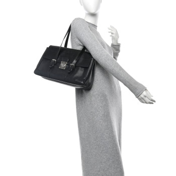 LOUIS VUITTON Epi Segur MM Black