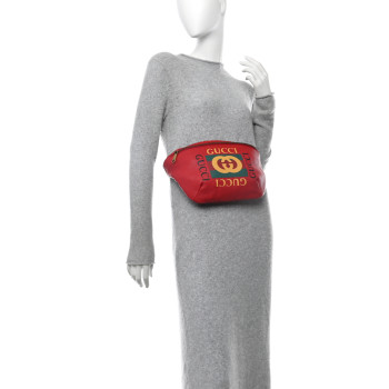 GUCCI Grained Calfskin Logo Belt Bag Hibiscus Red