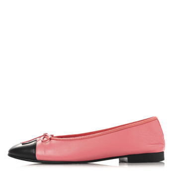 CHANEL Lambskin Cap Toe CC Ballerina Flats 39 Coral Black