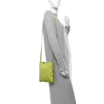 HERMES Lambskin Clou De Selle Pouch Kiwi