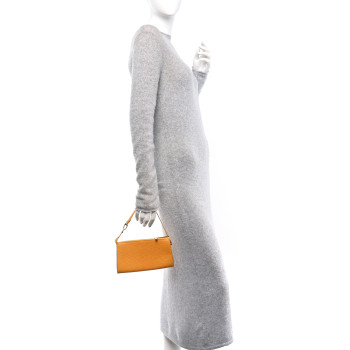 LOUIS VUITTON Epi Pochette Accessories 21 Tassil