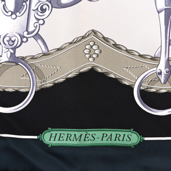 HERMES Silk Lift Profile Scarf 90 Vert Black Gris